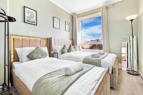 Modern Bed Apartment