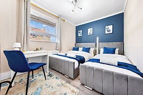 Modern Bed Apartment