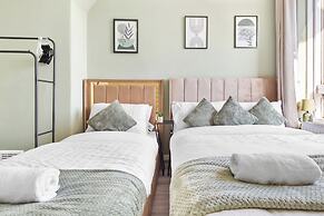 Modern Bed Apartment