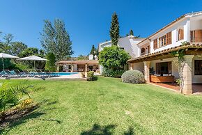 Villa Can Toni in Port de Pollen a