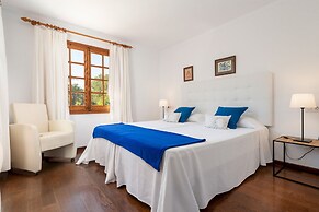 Villa Can Toni in Port de Pollen a