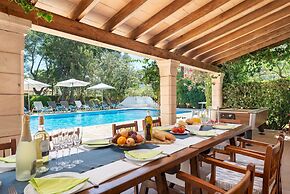 Villa Can Toni in Port de Pollen a