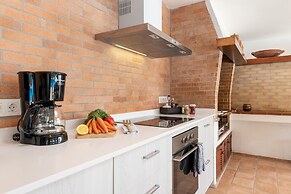 Villa Can Toni in Port de Pollen a