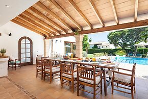 Villa Can Toni in Port de Pollen a