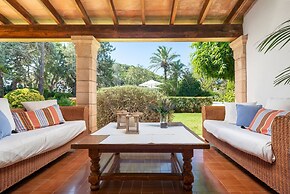 Villa Can Toni in Port de Pollen a