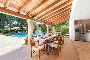 Villa Can Toni in Port de Pollen a