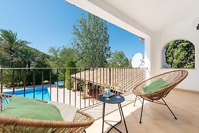 Villa Can Toni in Port de Pollen a