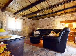 Authentic Istrian Holiday Home for Unforgettable Stays