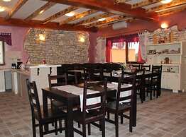 Authentic Istrian Holiday Home for Unforgettable Stays