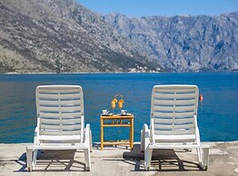 Charming Seaside Escape in Kotor