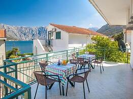 Charming Seaside Escape in Kotor