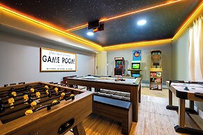 Palm Beach Paradise | Villa w/ Beach, Pool, Cinema & Tiki