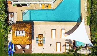 Palm Beach Paradise | Villa w/ Beach, Pool, Cinema & Tiki
