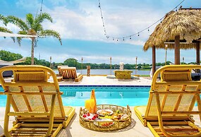 Palm Beach Paradise | Villa w/ Beach, Pool, Cinema & Tiki