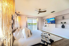 Palm Beach Paradise | Villa w/ Beach, Pool, Cinema & Tiki