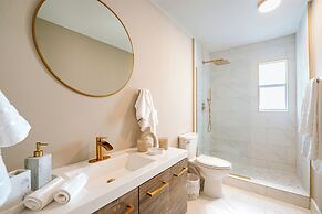 Palm Beach Paradise | Villa w/ Beach, Pool, Cinema & Tiki