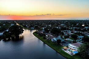 Palm Beach Paradise | Villa w/ Beach, Pool, Cinema & Tiki