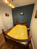 Ayr Town Centre Apartment - 3 Bedrooms