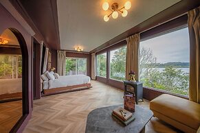 The Florentine Waterfront Hotel