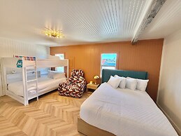 The Florentine Waterfront Hotel