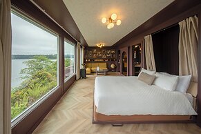 The Florentine Waterfront Hotel