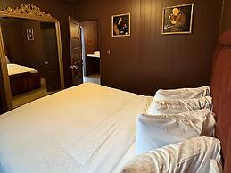 The Florentine Waterfront Hotel