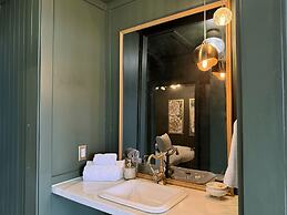 The Florentine Waterfront Hotel