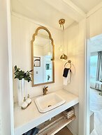 The Florentine Waterfront Hotel