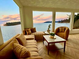 The Florentine Waterfront Hotel