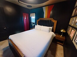 The Florentine Waterfront Hotel