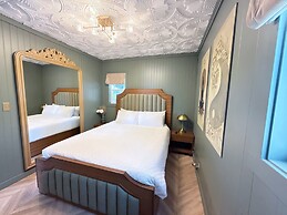 The Florentine Waterfront Hotel