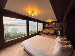 The Florentine Waterfront Hotel