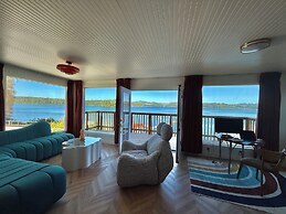 The Florentine Waterfront Hotel