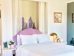 The Florentine Waterfront Hotel