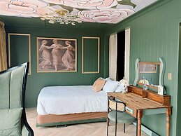 The Florentine Waterfront Hotel