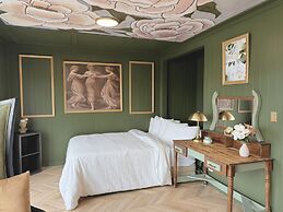 The Florentine Waterfront Hotel