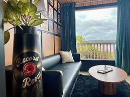 The Florentine Waterfront Hotel