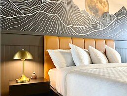 The Florentine Waterfront Hotel