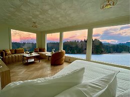 The Florentine Waterfront Hotel