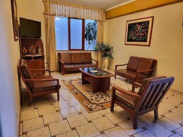 D CARDENAS HOTEL