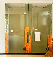 Dali Shuanglang sea view hotel