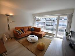 Modern 5th Floor Apartment