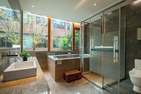 Yangzhou Seclusive Life Hot Spring Resort