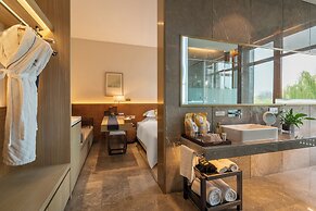 Yangzhou Seclusive Life Hot Spring Resort