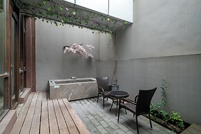 Yangzhou Seclusive Life Hot Spring Resort