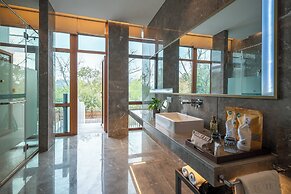 Yangzhou Seclusive Life Hot Spring Resort