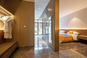 Yangzhou Seclusive Life Hot Spring Resort