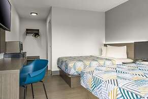 Home 6 Motel