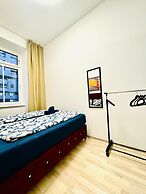 4BR Stay for 8 Near FAC Stadium