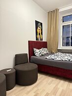 4BR Stay for 8 Near FAC Stadium